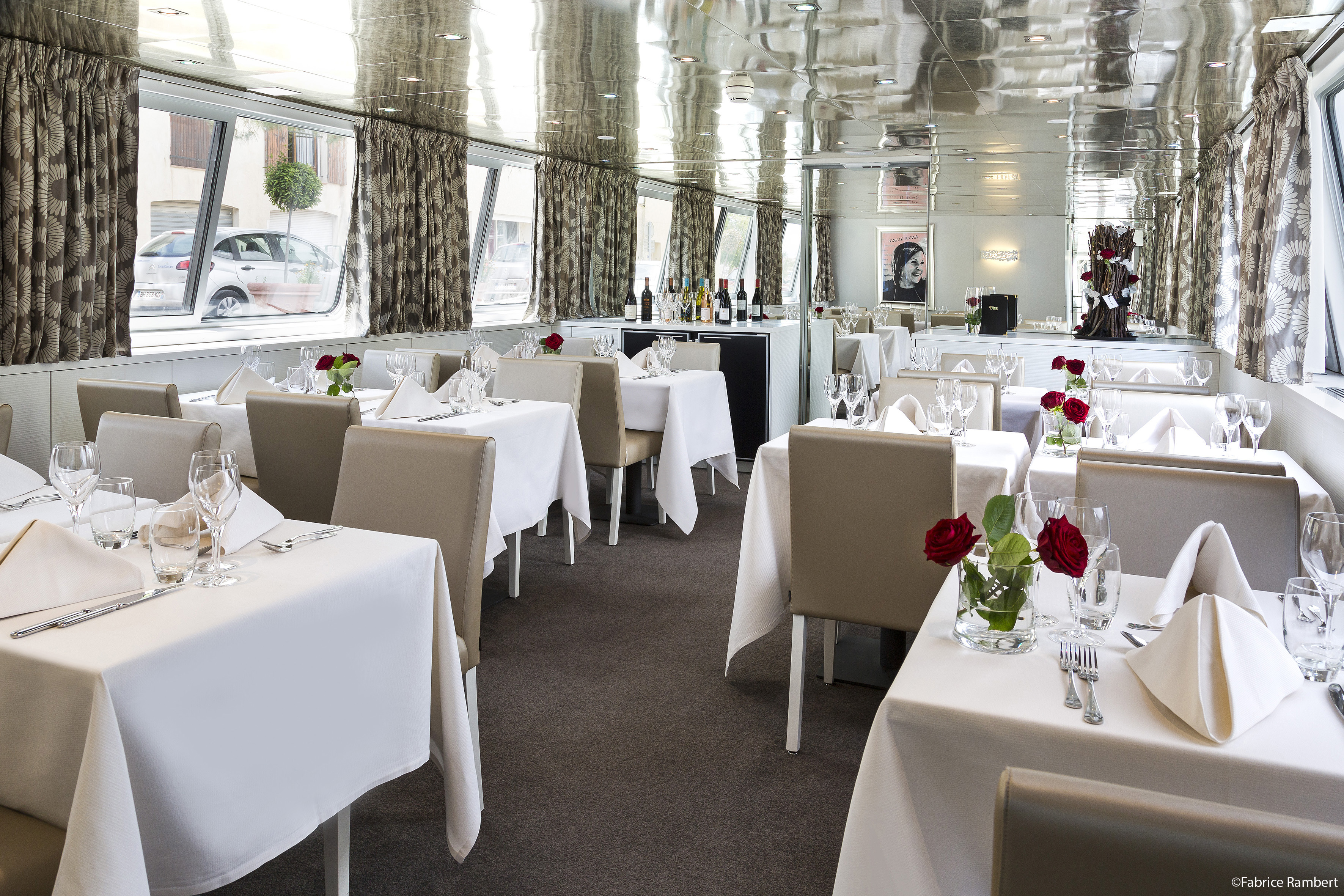CroisiEurope Anne-Marie Restaurant 1.jpg